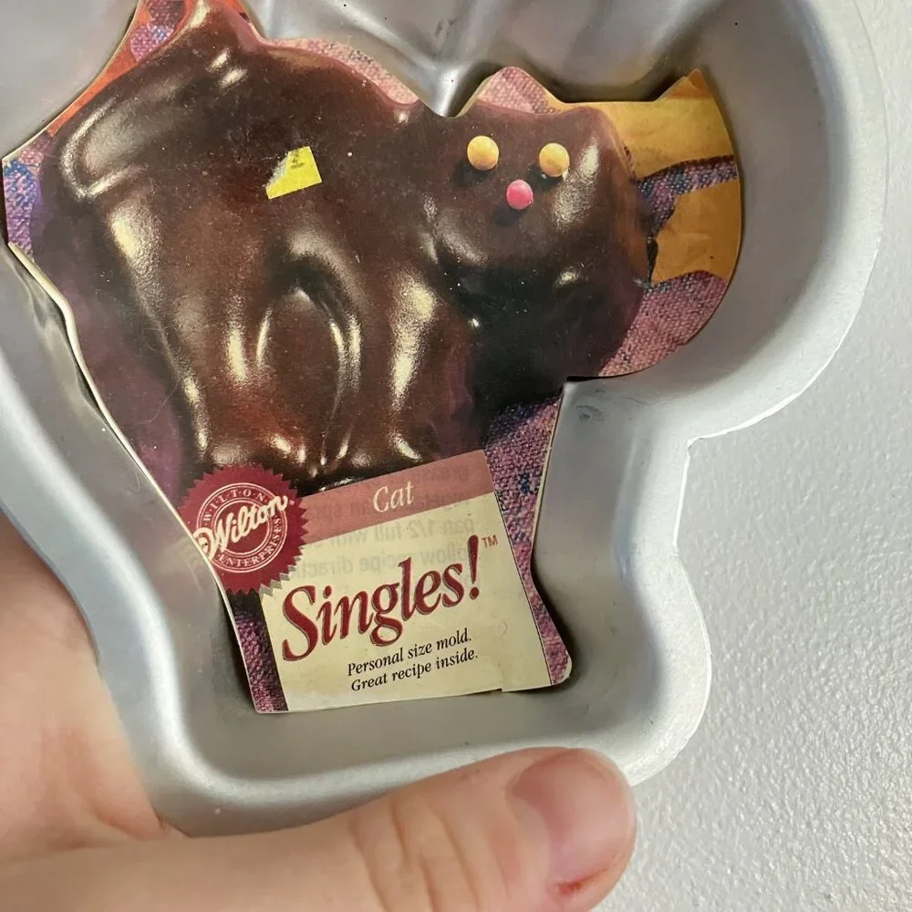 New Vintage Wilton Cat Black Halloween Singles‎ Mini Treat Cake Pan Mold Insert